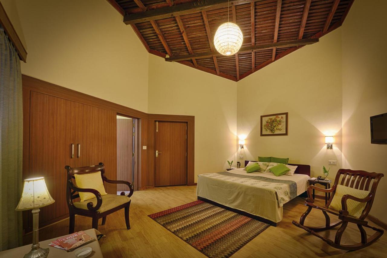 The Lake Resort Naukuchiatal Exterior foto